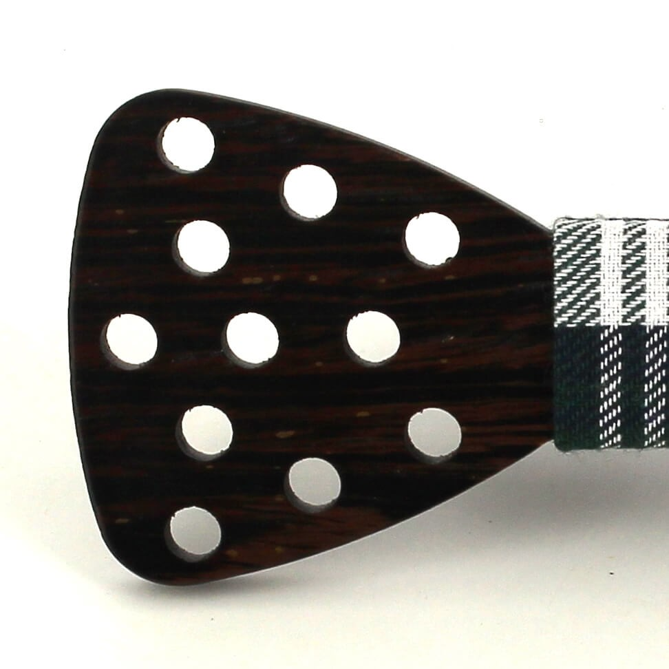 Pajarita Madera Agujeros Pequeños