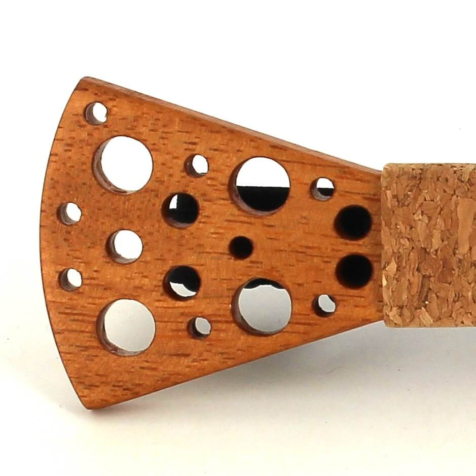 Pajarita Madera Agujeros Pequeños