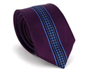 Corbata Estrecha Dibujo Vertical Morada